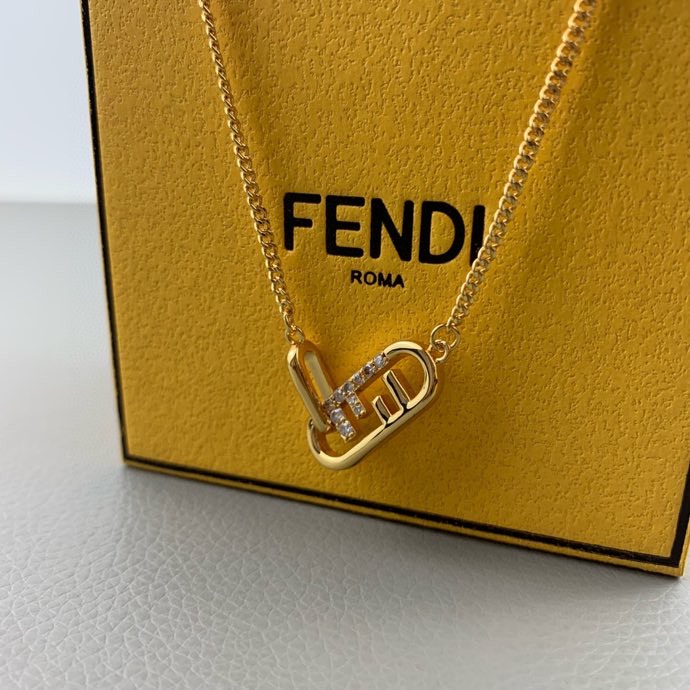 Fendi necklace 05lyx53